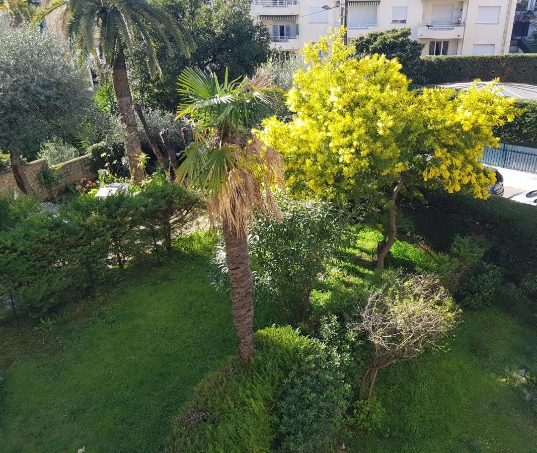 Melodie Cannes Bagian luar foto