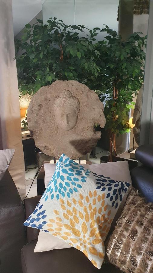Melodie Cannes Bagian luar foto